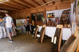 Stand beim großen Künstlermarkt des 13. Dorffestes 2018